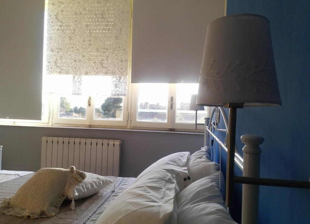 La Fonte Bed & Breakfast Syracuse Room photo